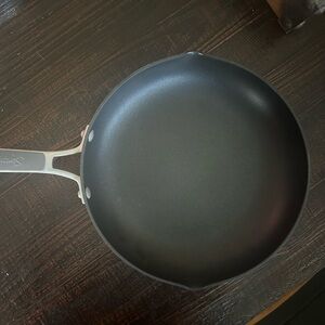 Calphalon 10-Inch Nonstick Fry Pan – Hard-Anodized Aluminum Skillet –